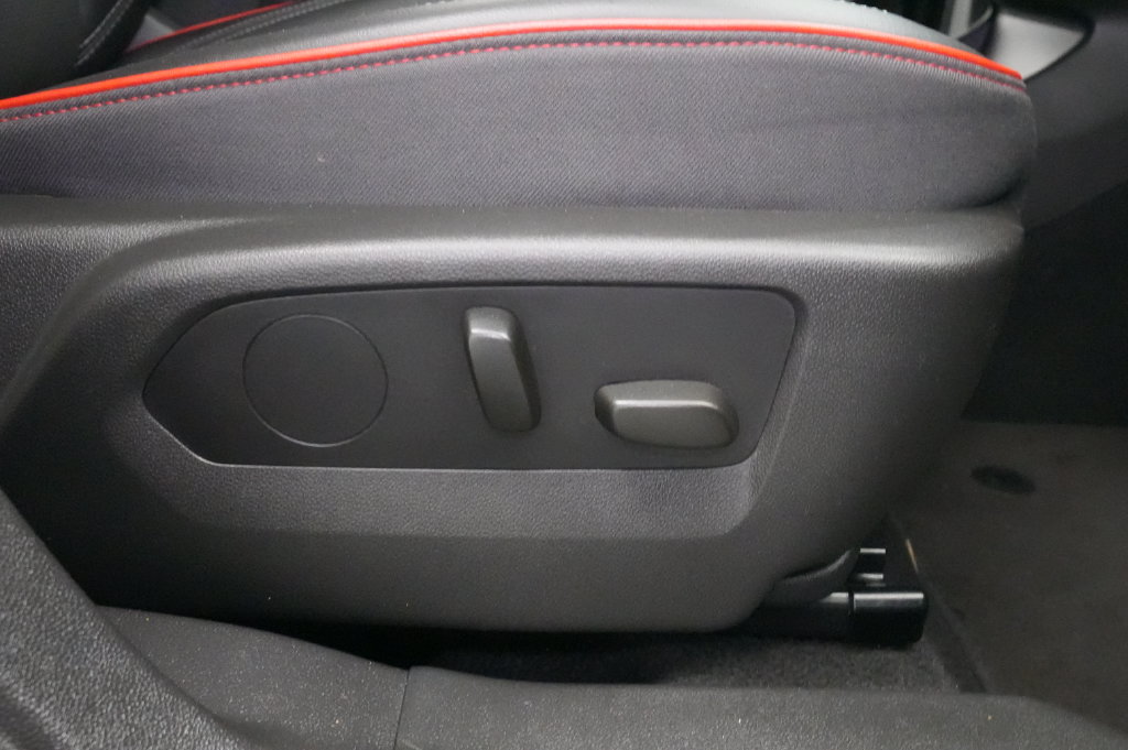 2023 Buick Envision Essence - Photo 28