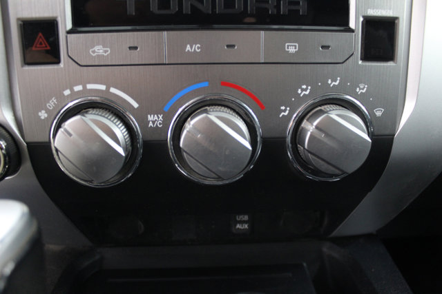 2014 Toyota Tundra 4WD Truck
