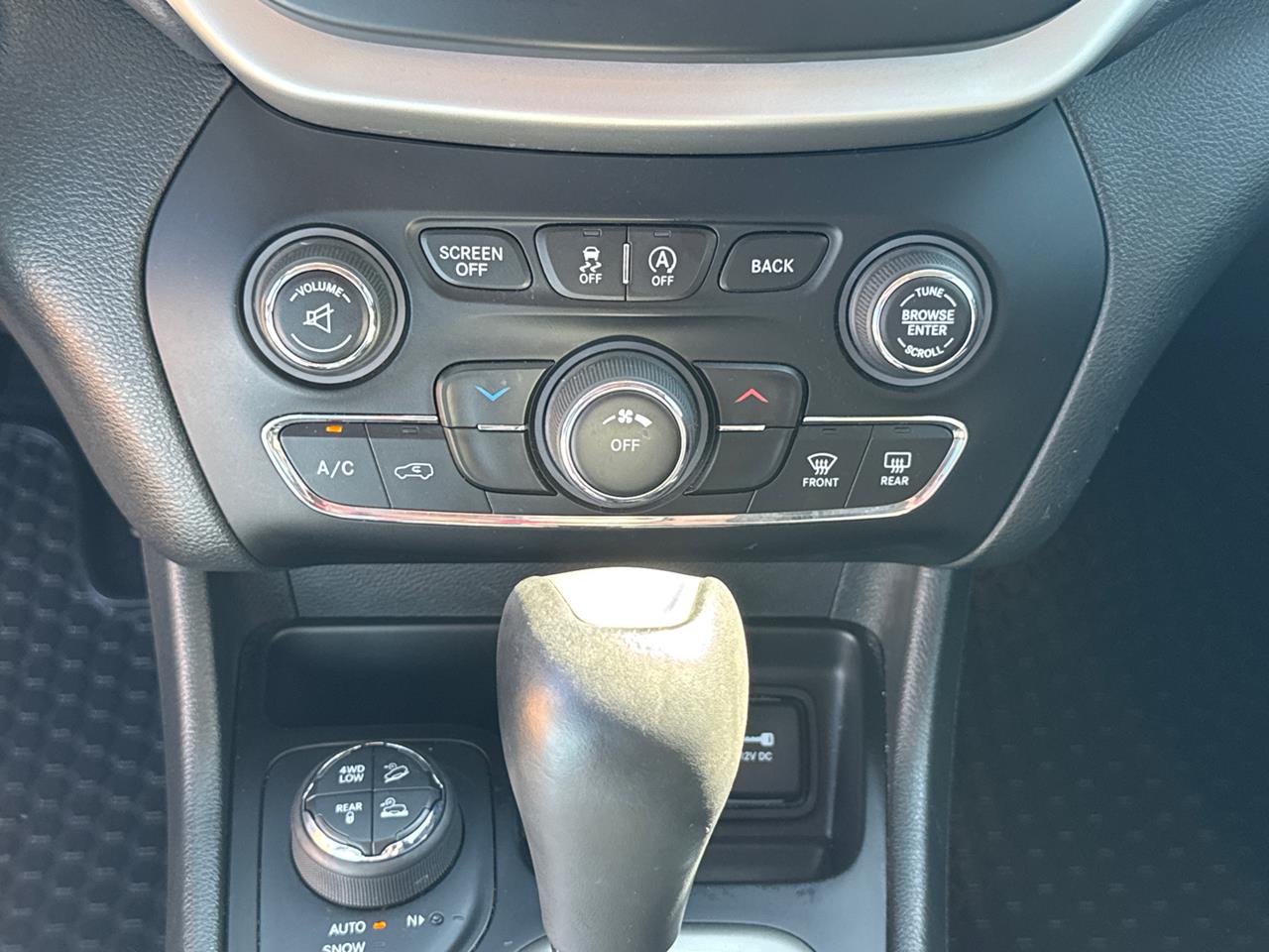 2016 Jeep Cherokee