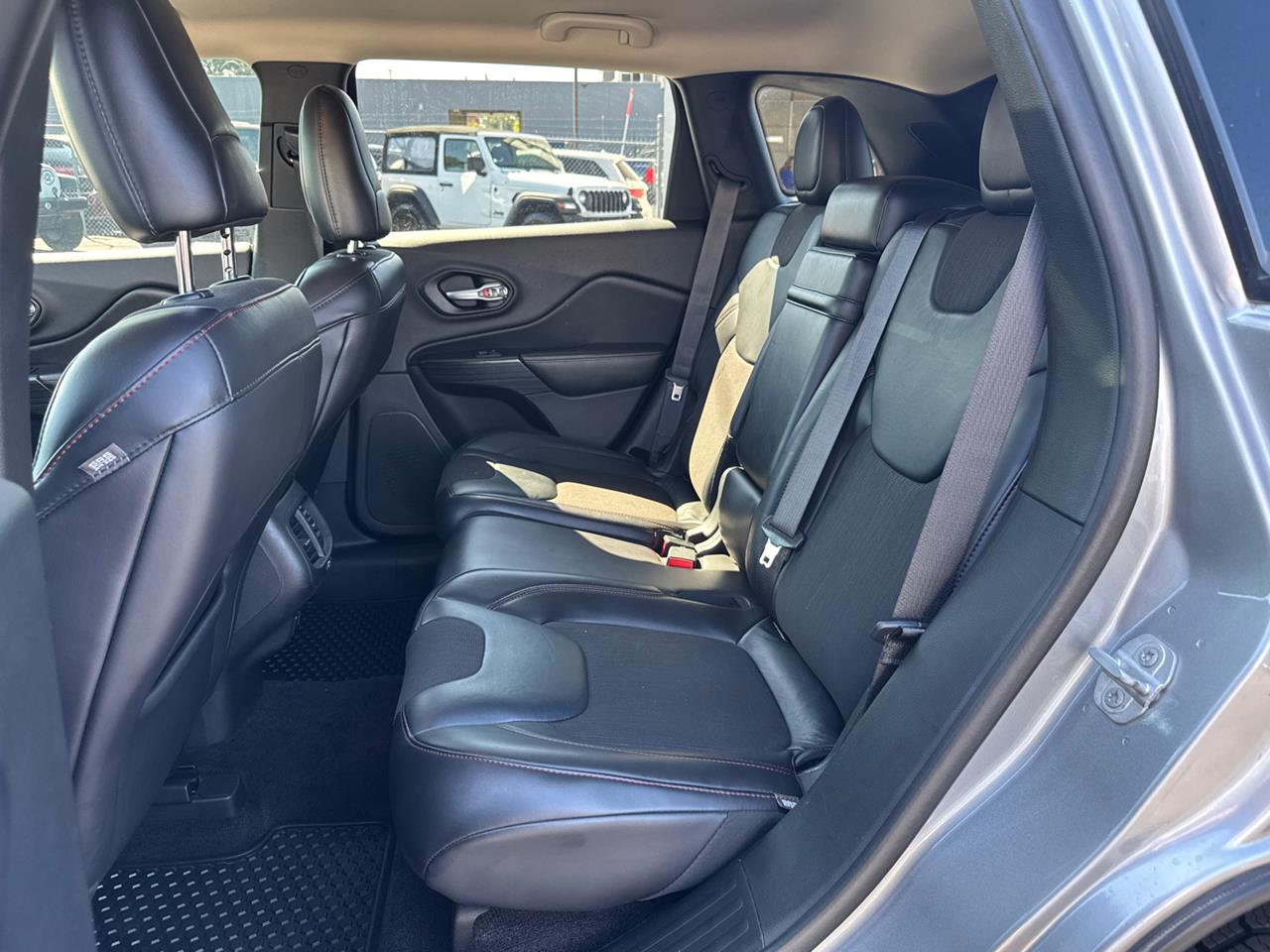 2016 Jeep Cherokee