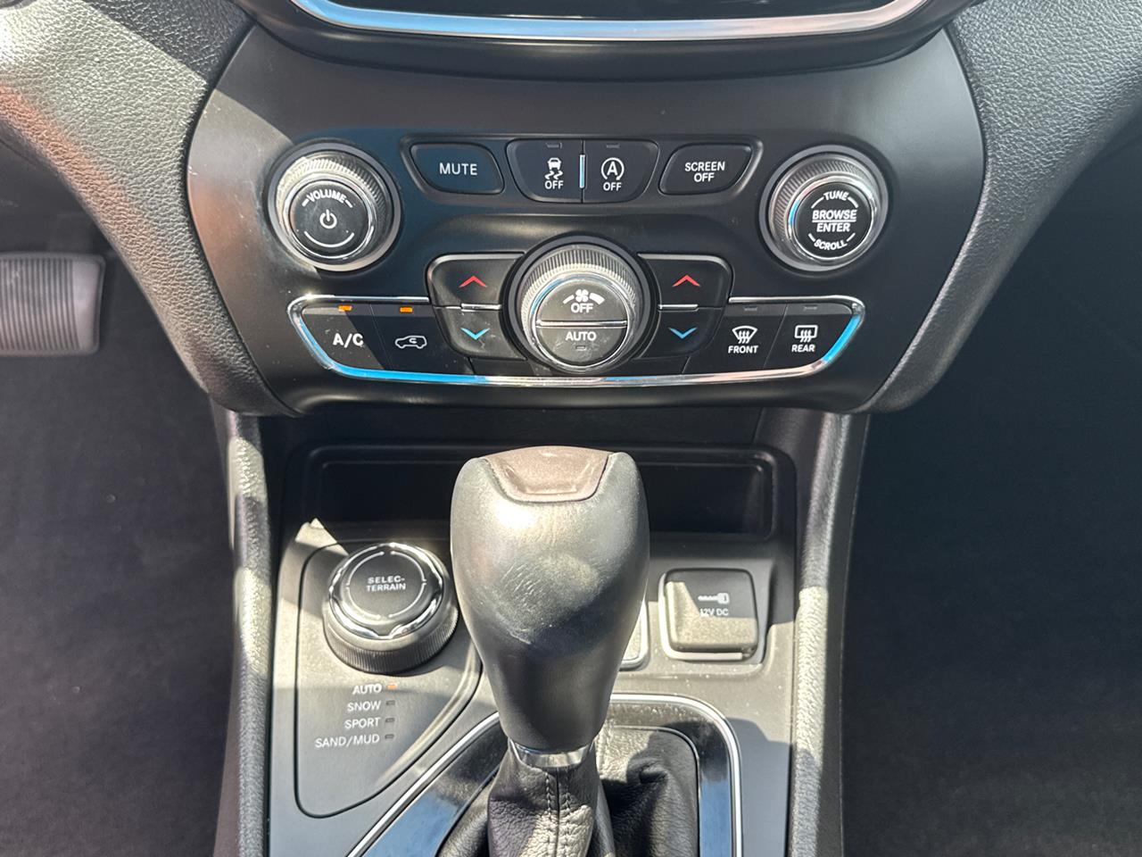 2022 Jeep Cherokee