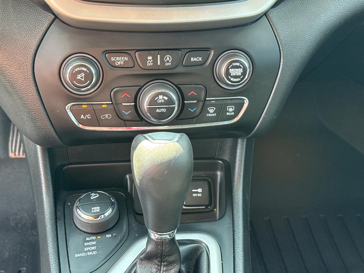 2016 Jeep Cherokee