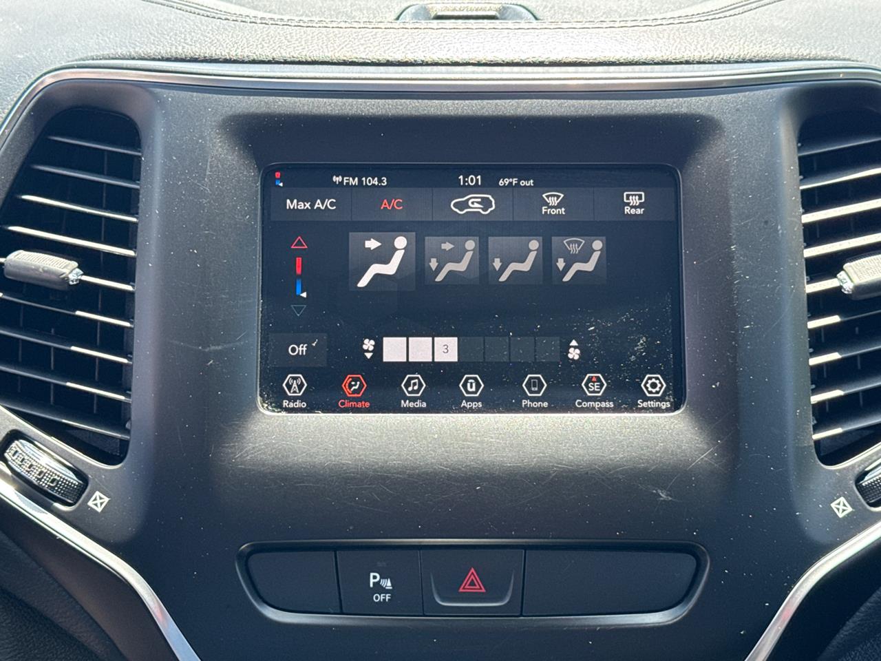 2020 Jeep Cherokee