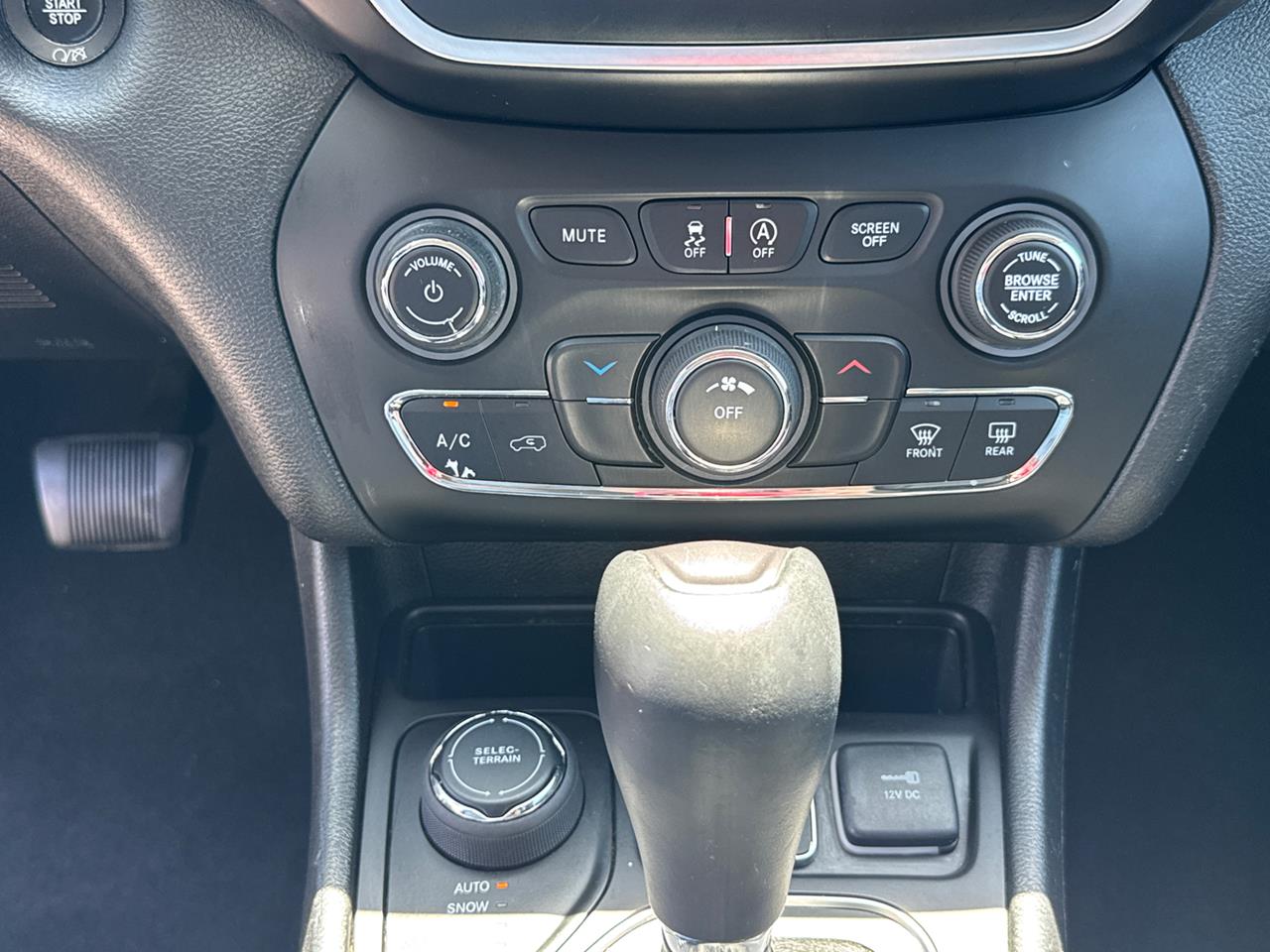 2020 Jeep Cherokee