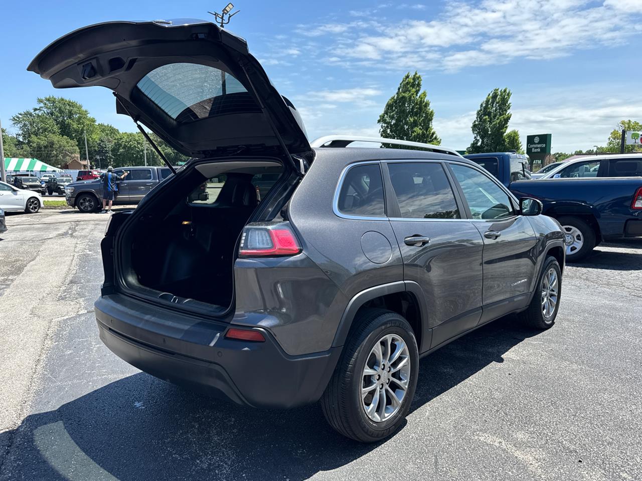 2020 Jeep Cherokee