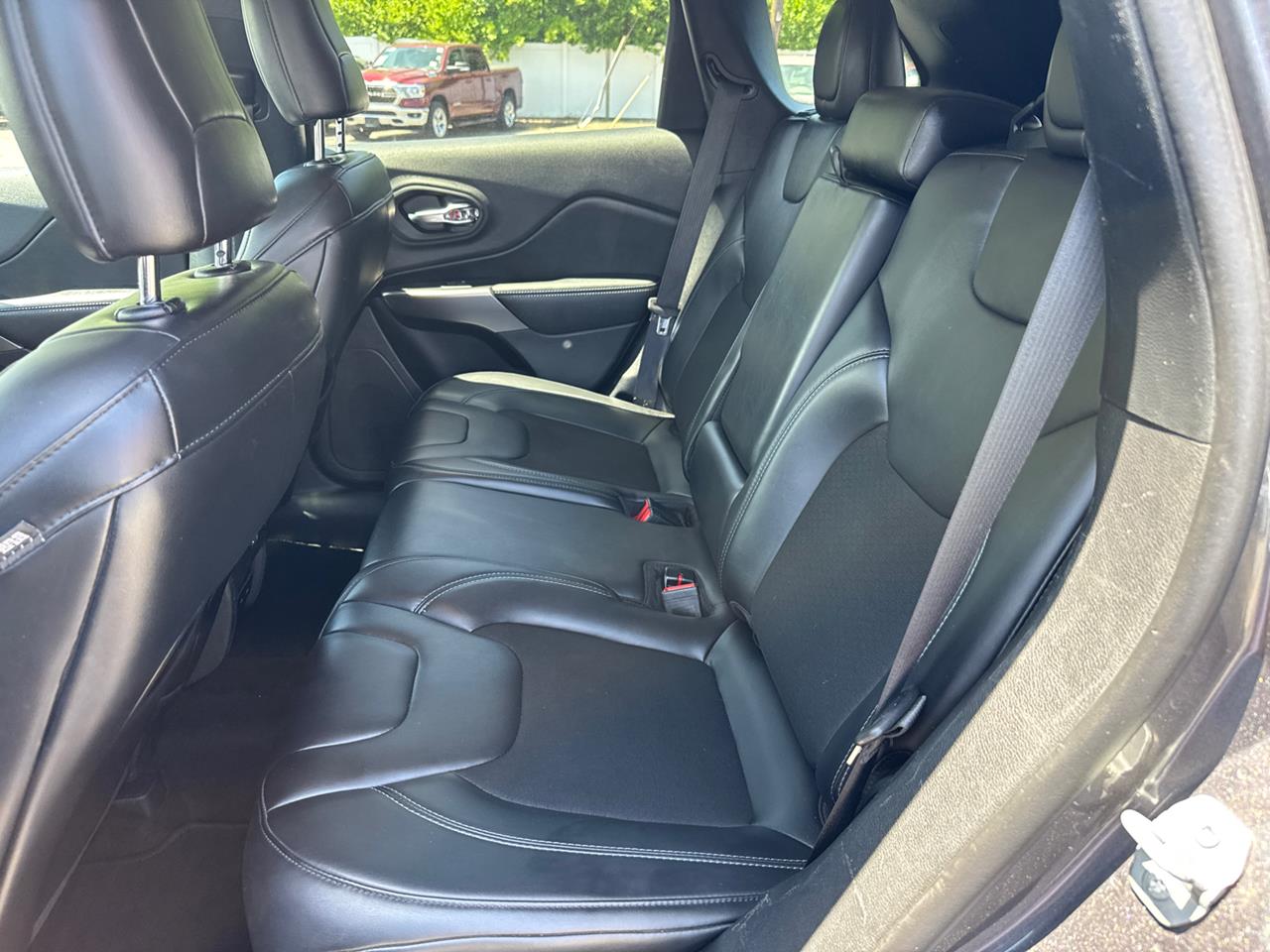 2020 Jeep Cherokee