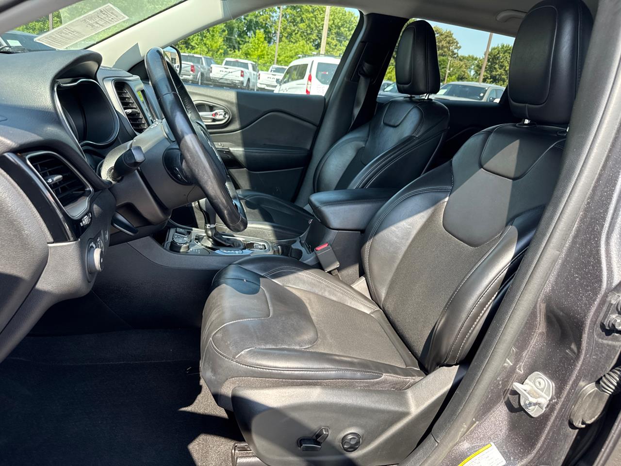 2020 Jeep Cherokee