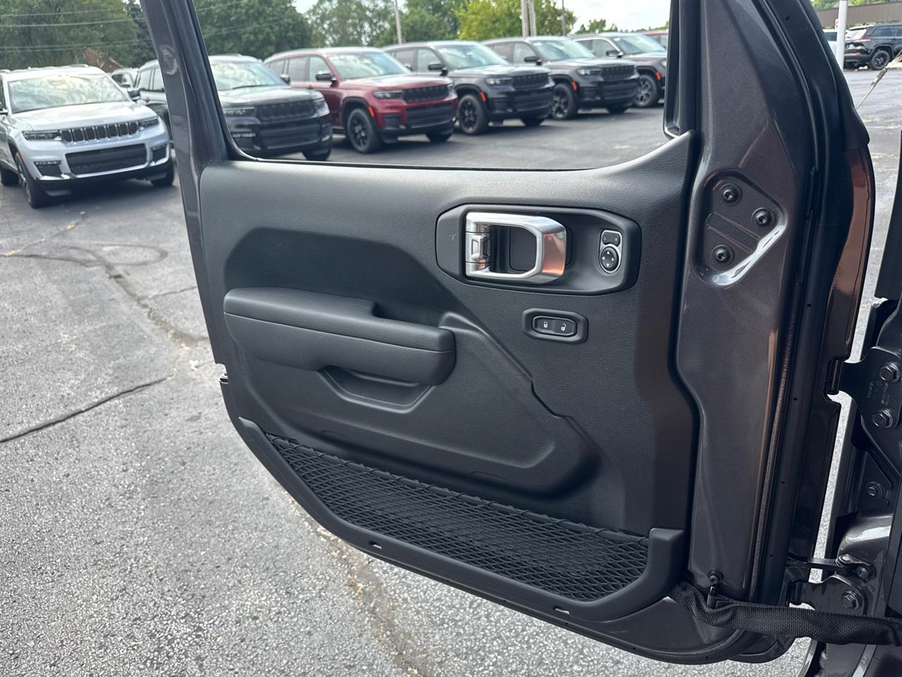 2025 Jeep Wrangler