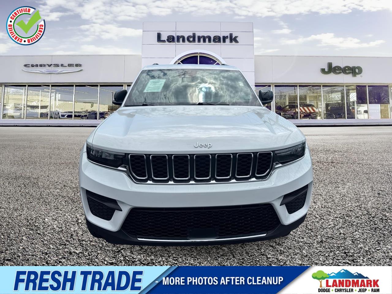 Used 2024 Jeep Grand Cherokee Laredo SUVs