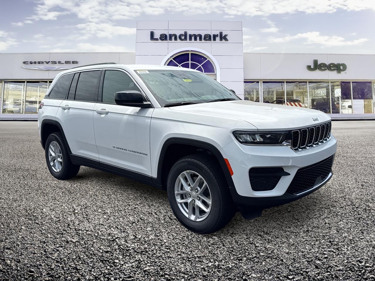 New 2026 Jeep Grand Cherokee Laredo SUVs