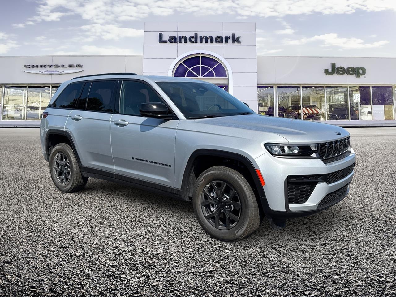 New 2026 Jeep Grand Cherokee Laredo Altitude SUVs