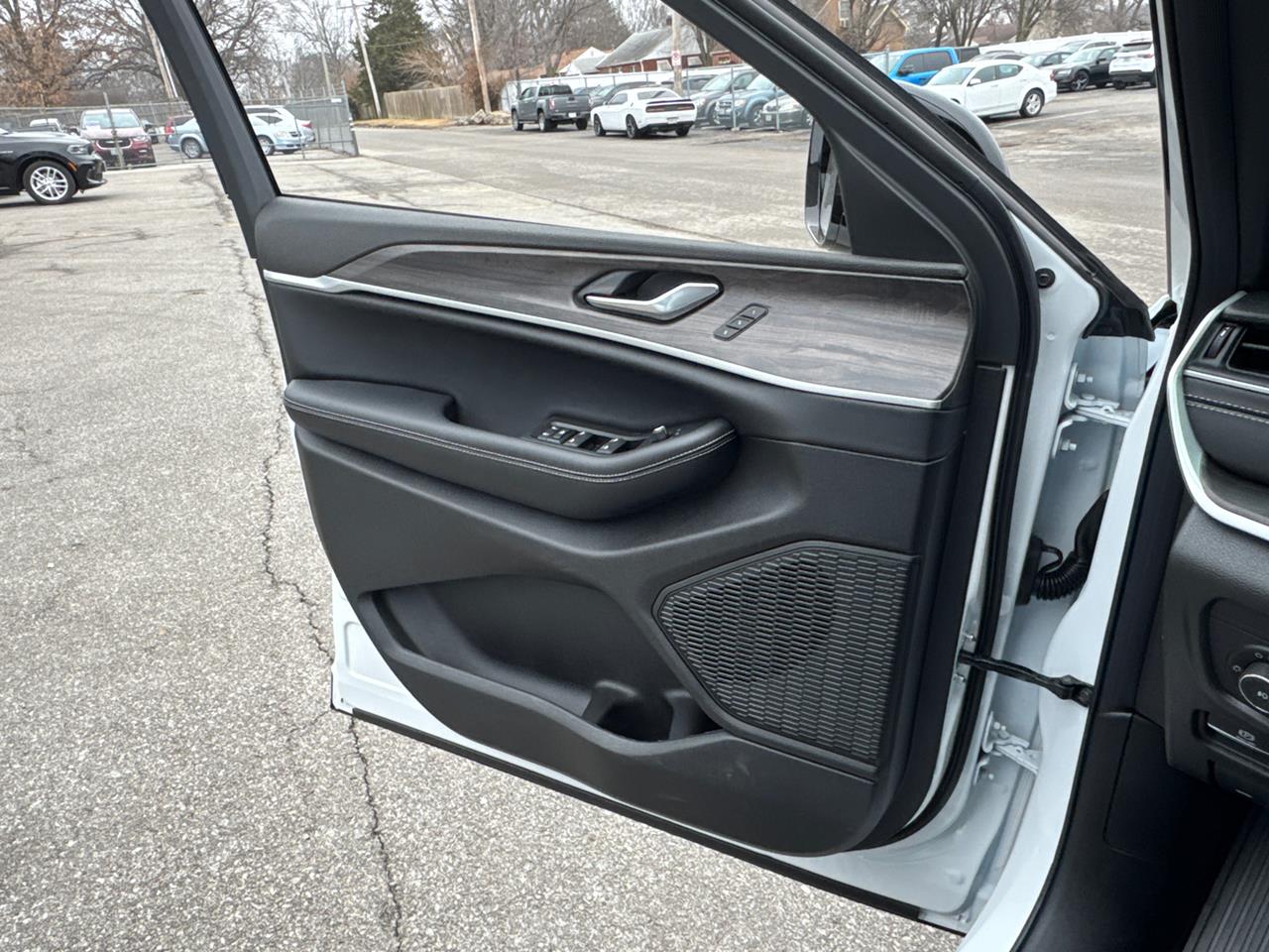 2025 Jeep Grand Cherokee L