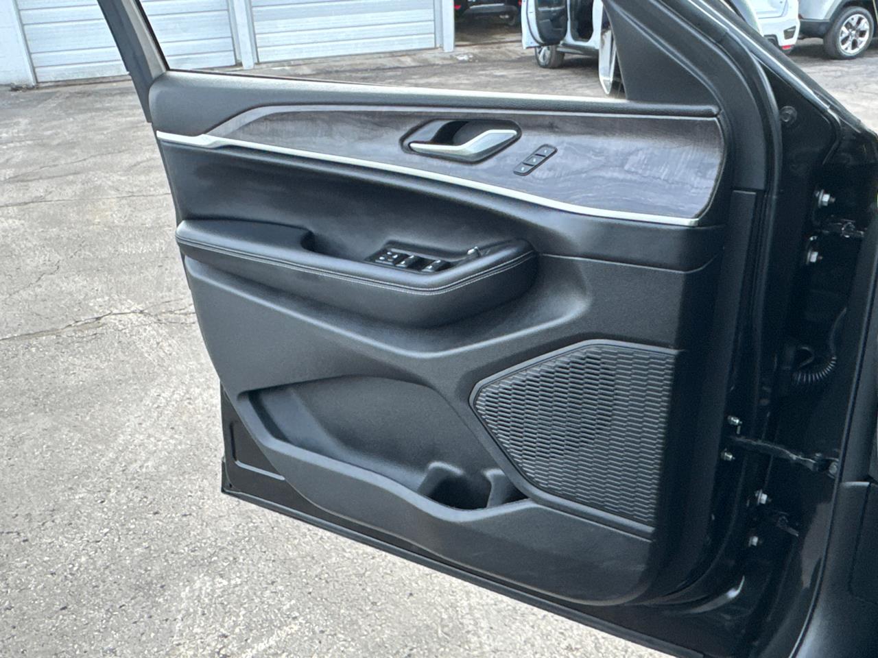 2024 Jeep Grand Cherokee L