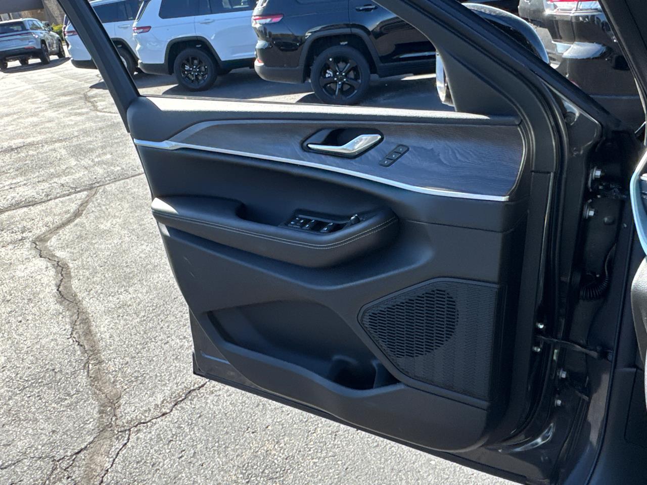 2025 Jeep Grand Cherokee L