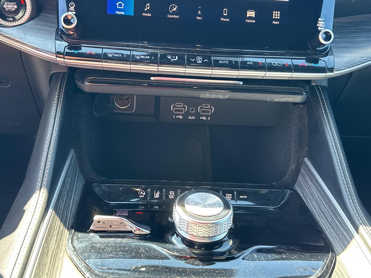 2024 Wagoneer L Wagoneer L