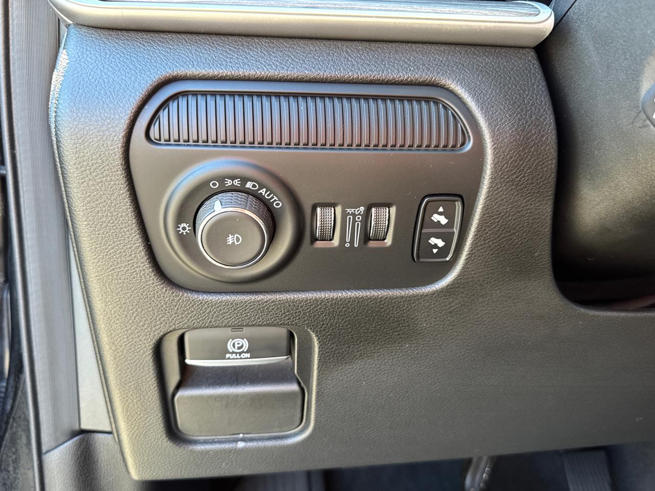 2024 Wagoneer L Wagoneer L