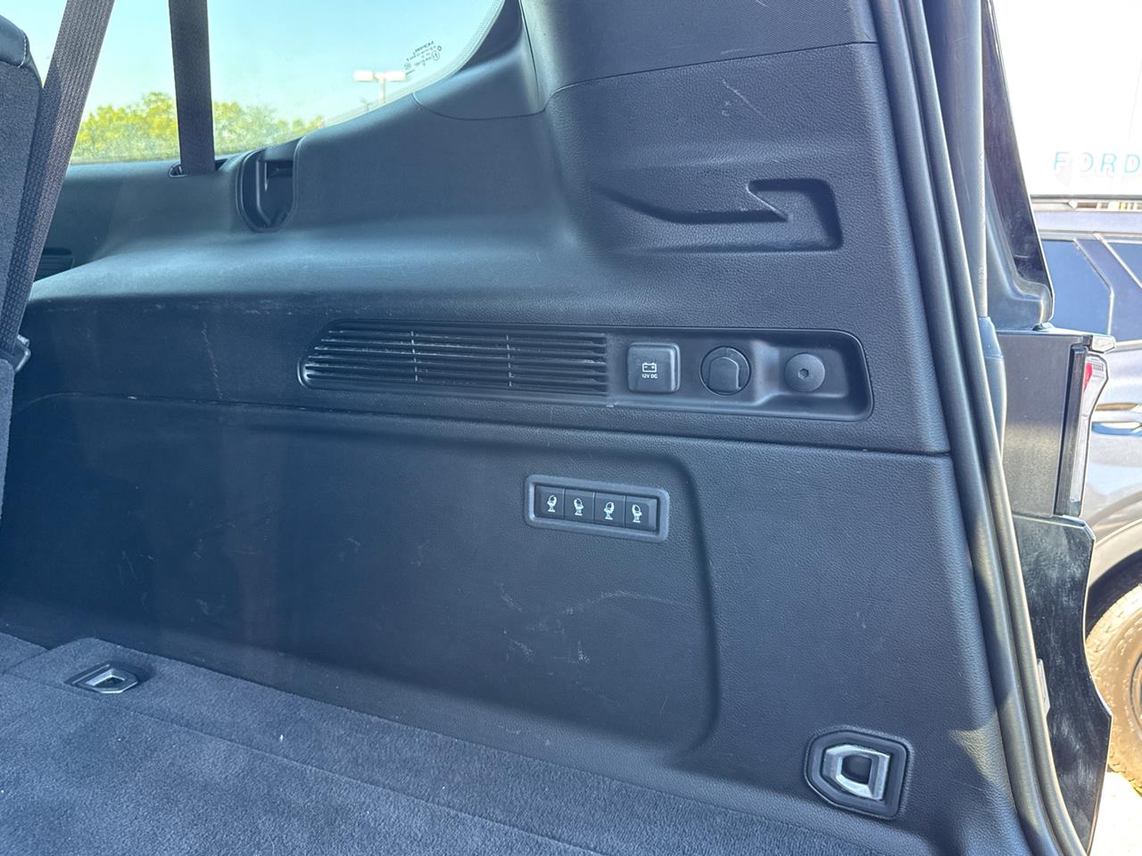 2024 Wagoneer L Wagoneer L