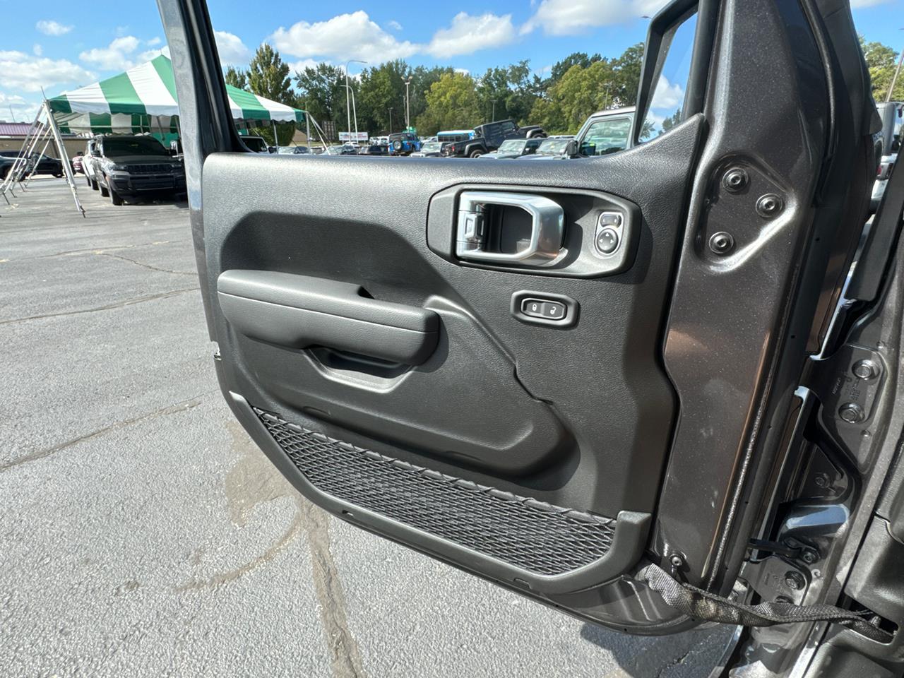 2024 Jeep Gladiator