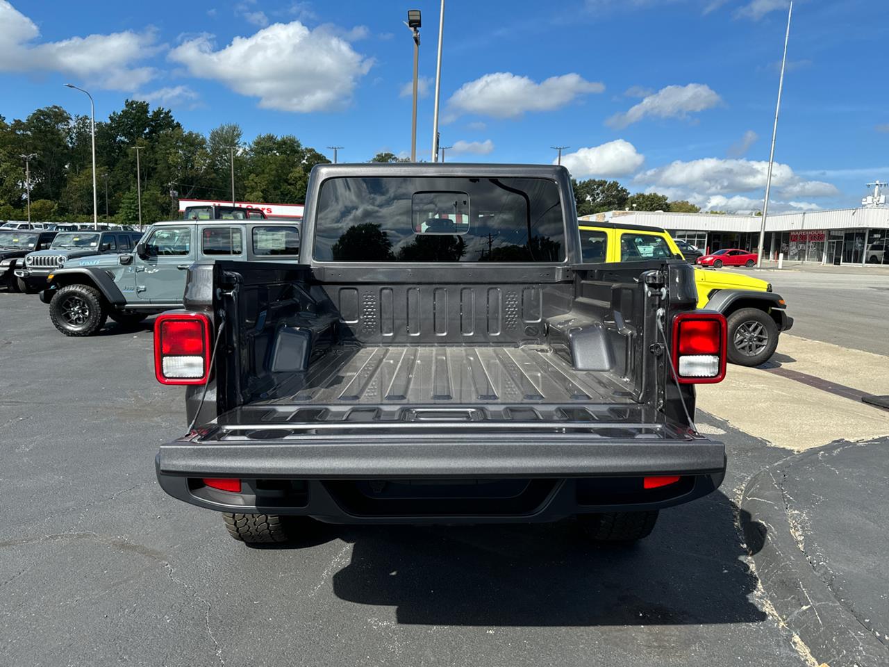 2024 Jeep Gladiator