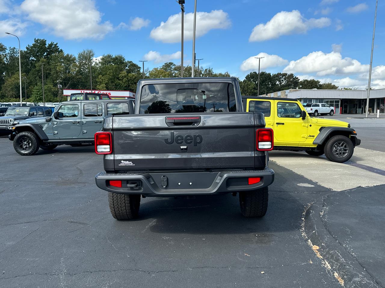 2024 Jeep Gladiator