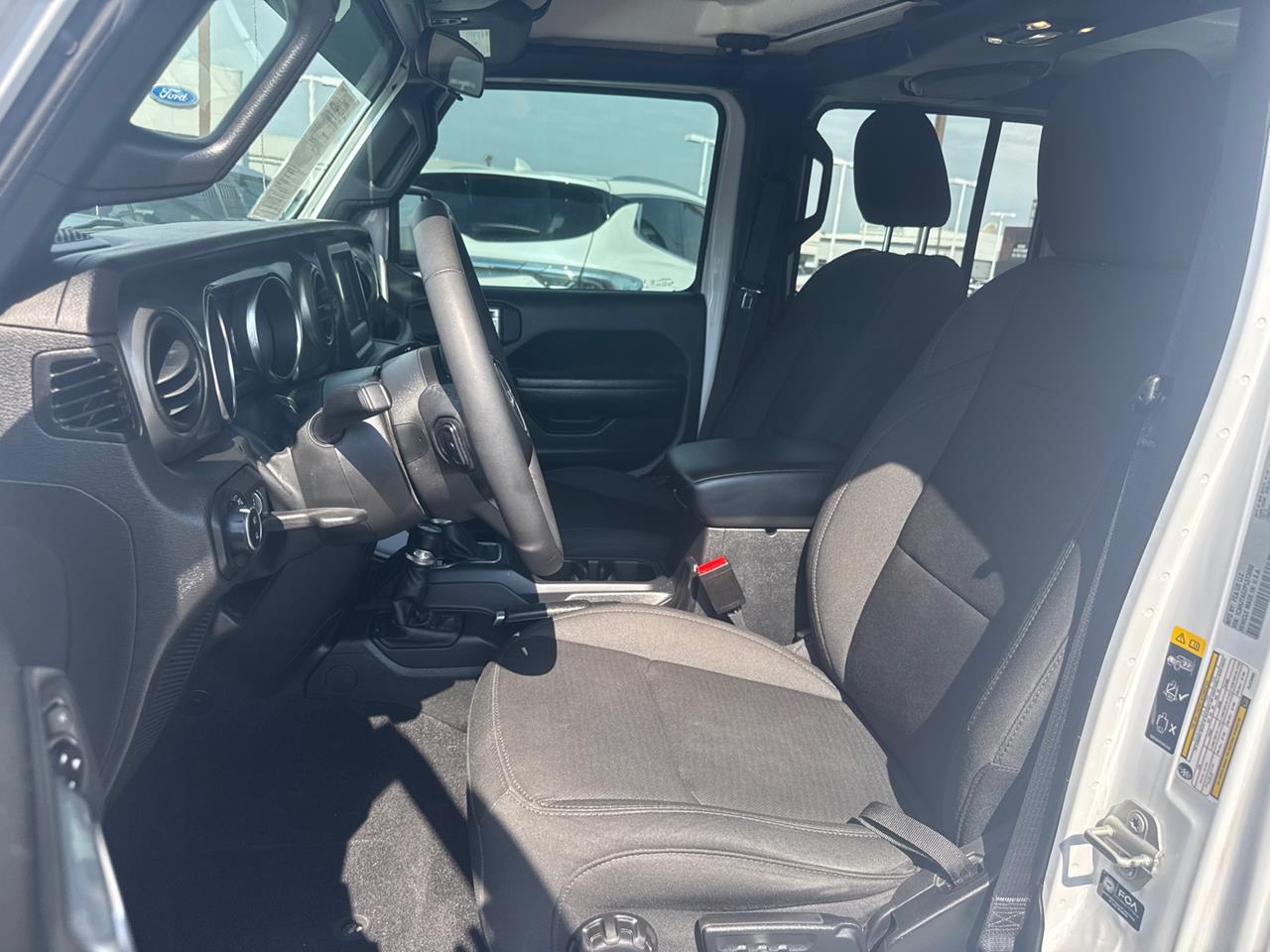 2023 Jeep Gladiator