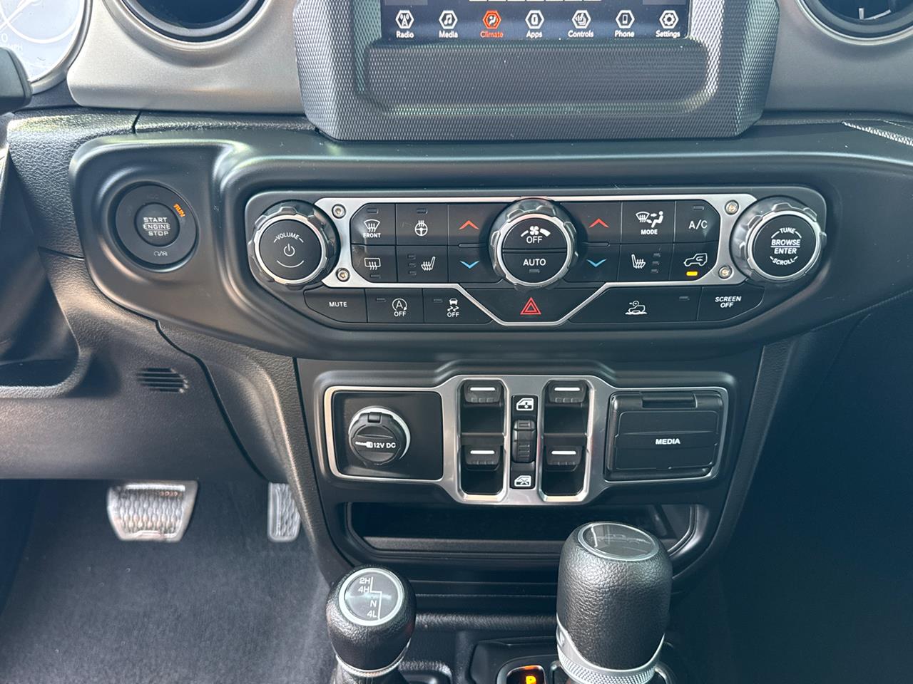 2023 Jeep Gladiator