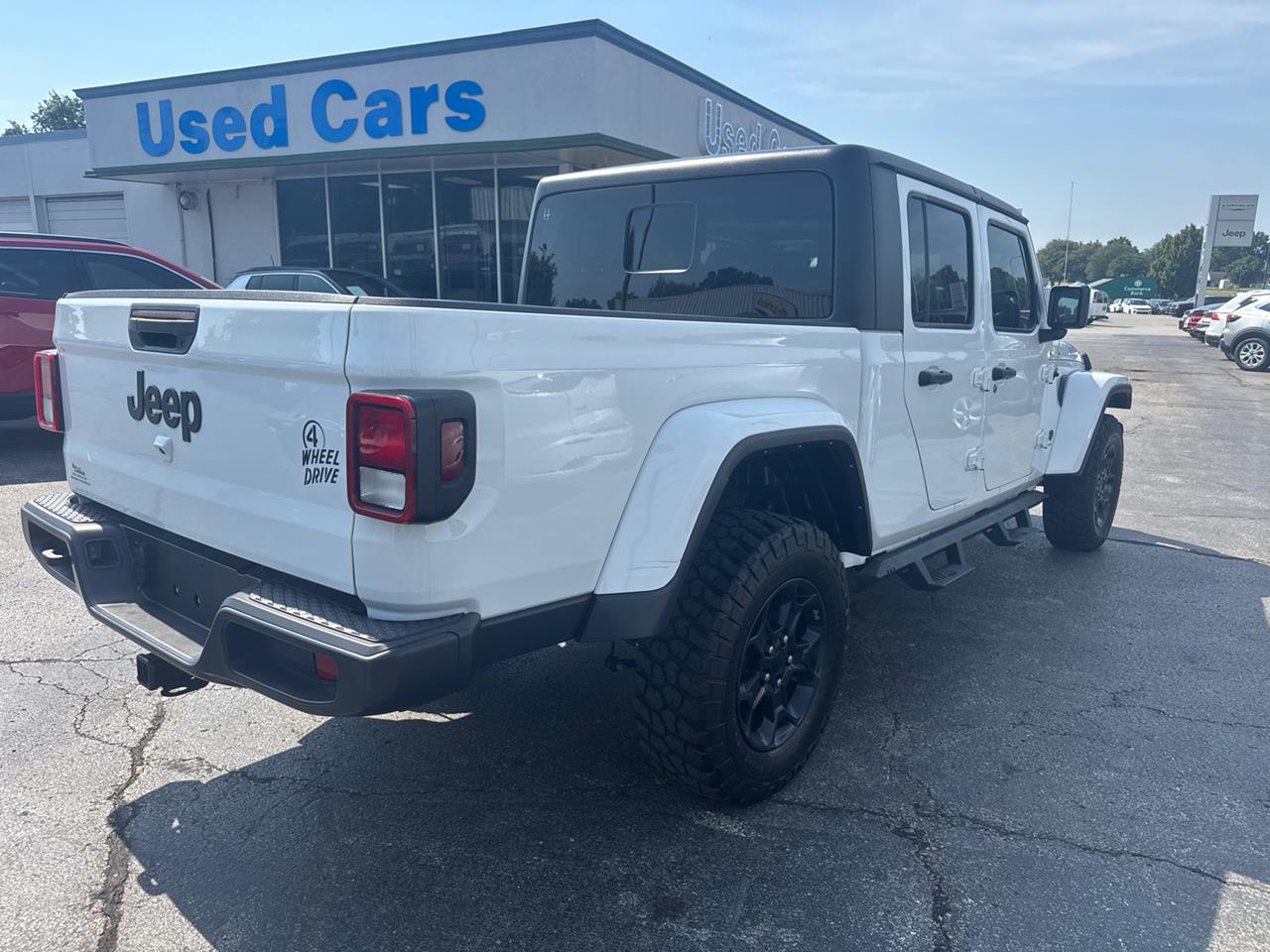 2023 Jeep Gladiator