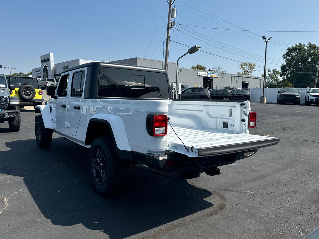 2024 Jeep Gladiator