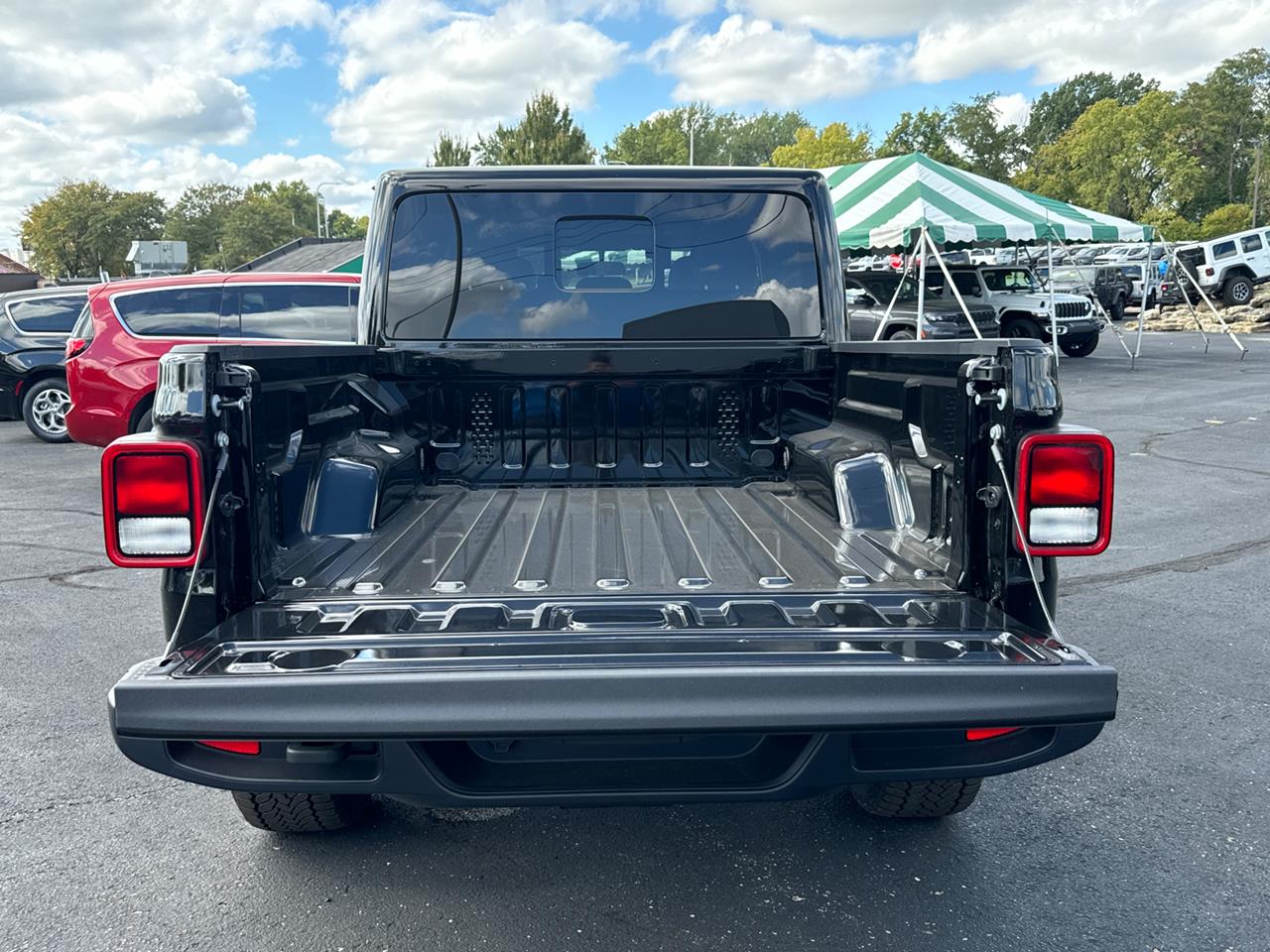 2024 Jeep Gladiator