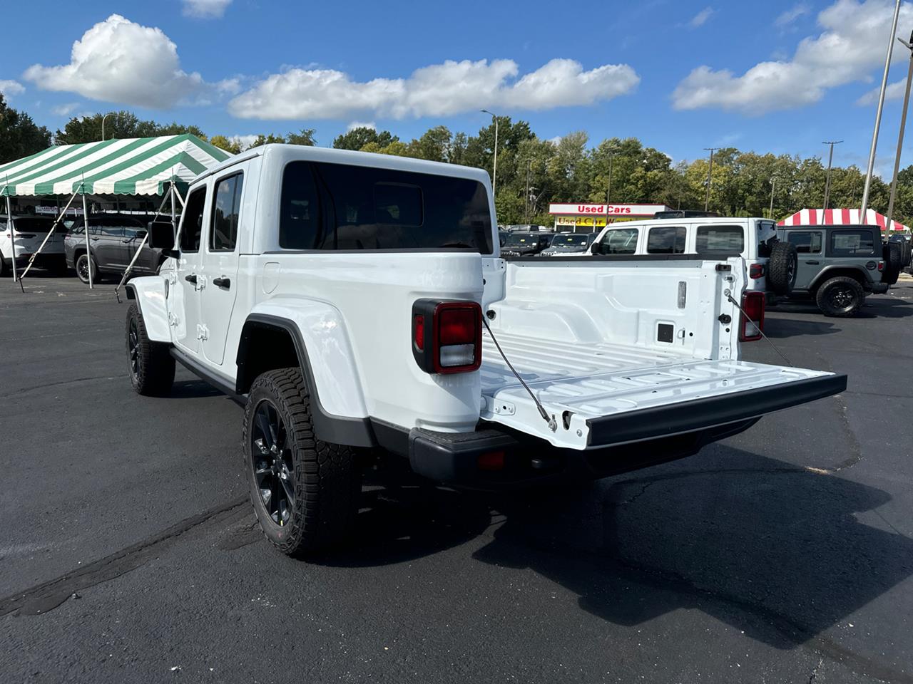 2024 Jeep Gladiator