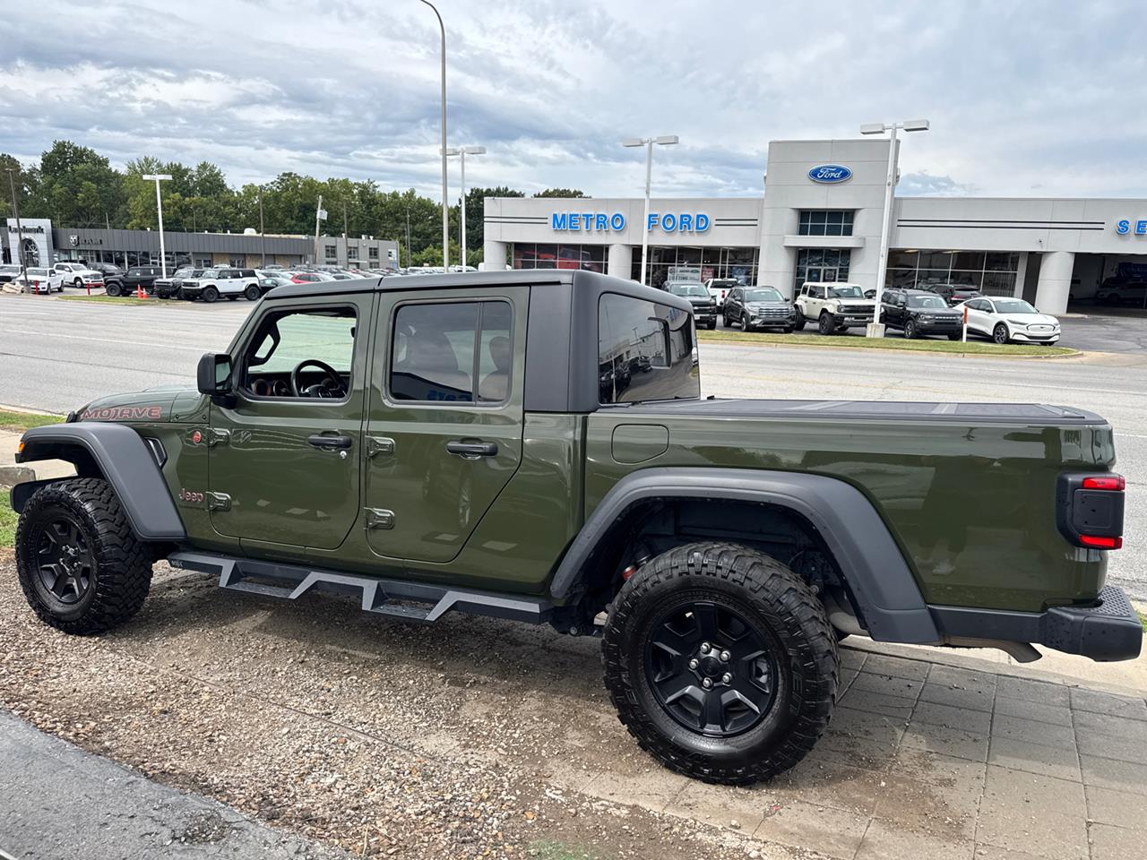 2023 Jeep Gladiator
