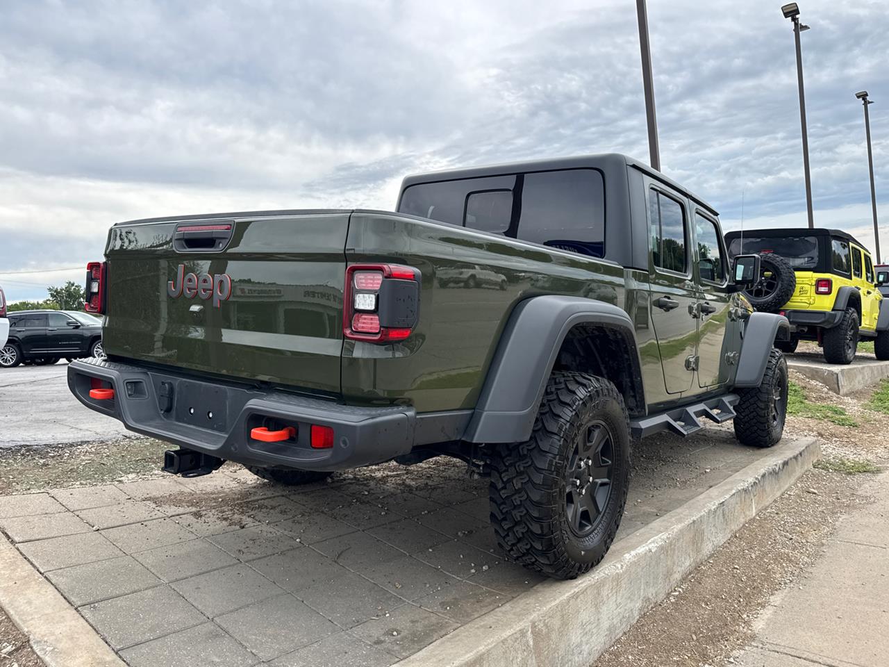 2023 Jeep Gladiator