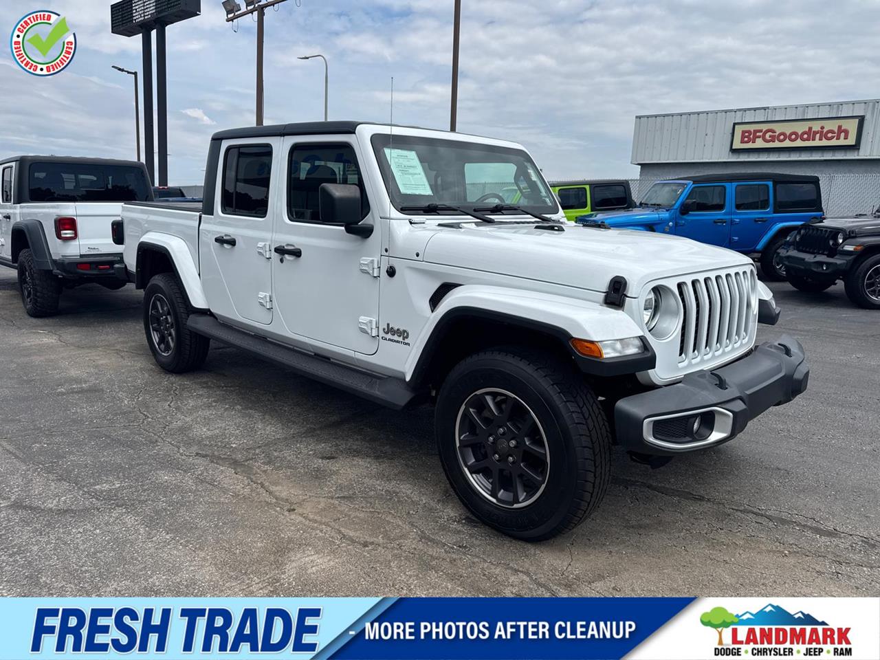 Used 2021 Jeep Gladiator Overland Trucks