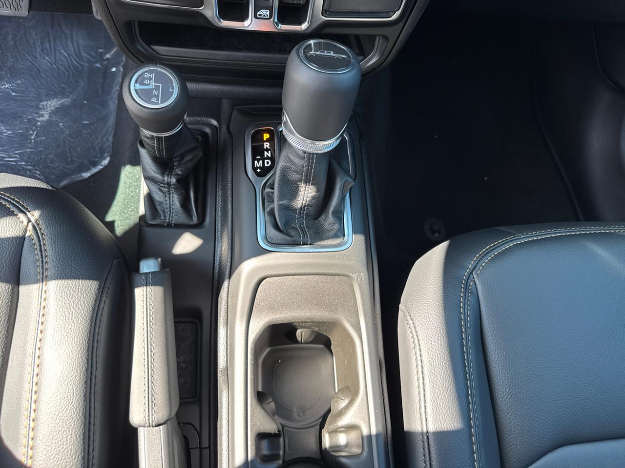 2025 Jeep Gladiator