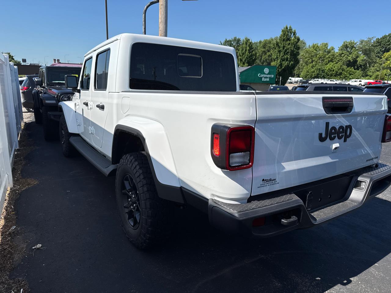 2025 Jeep Gladiator