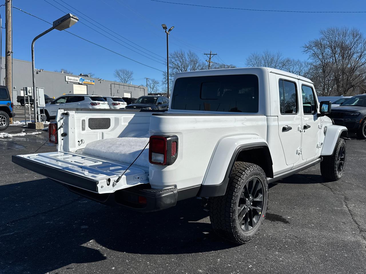 2025 Jeep Gladiator