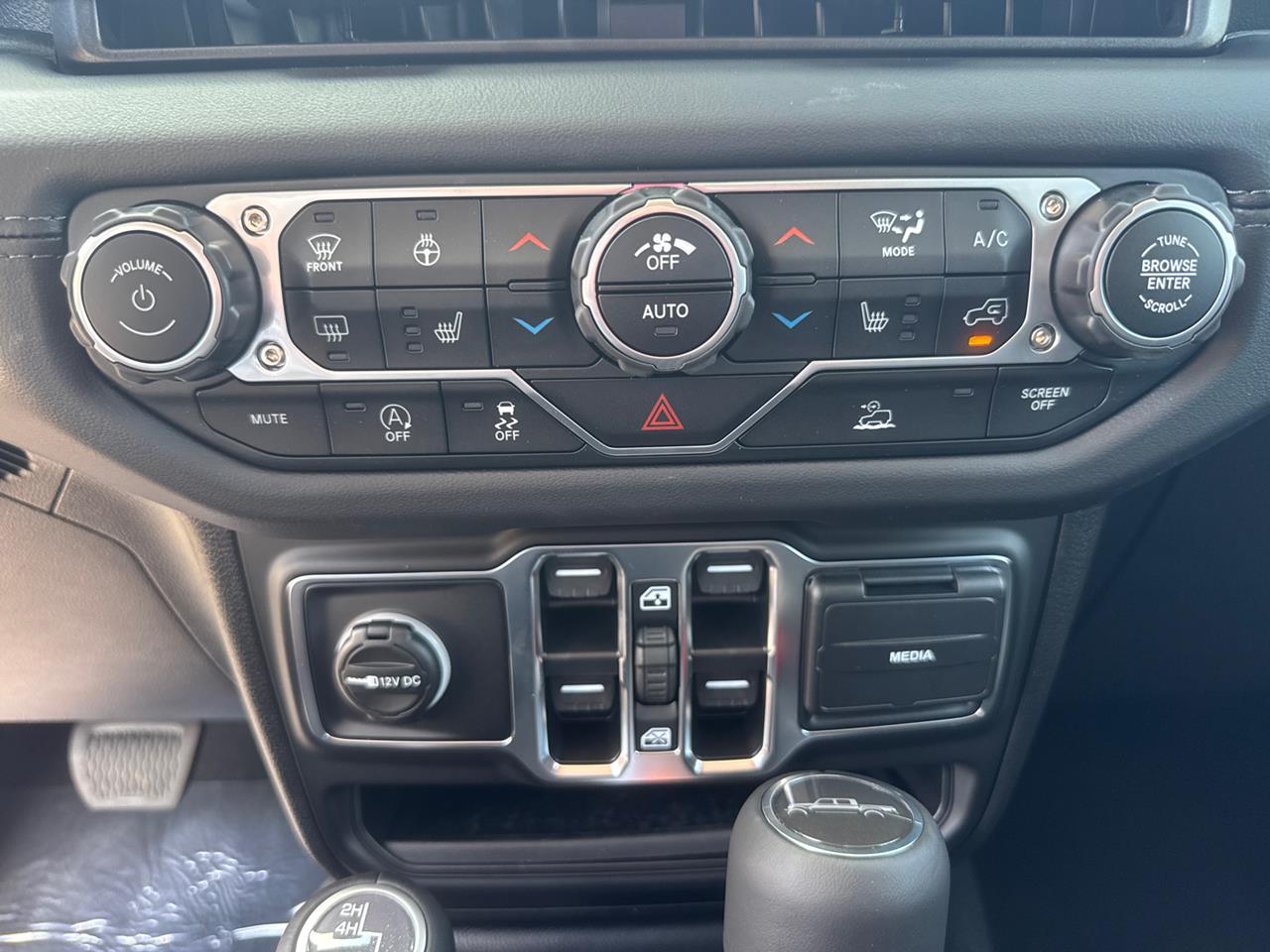 2025 Jeep Gladiator
