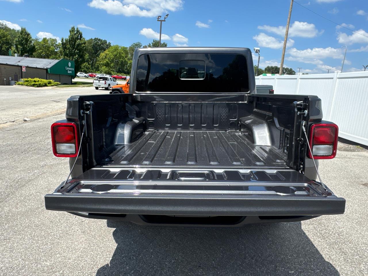 2025 Jeep Gladiator