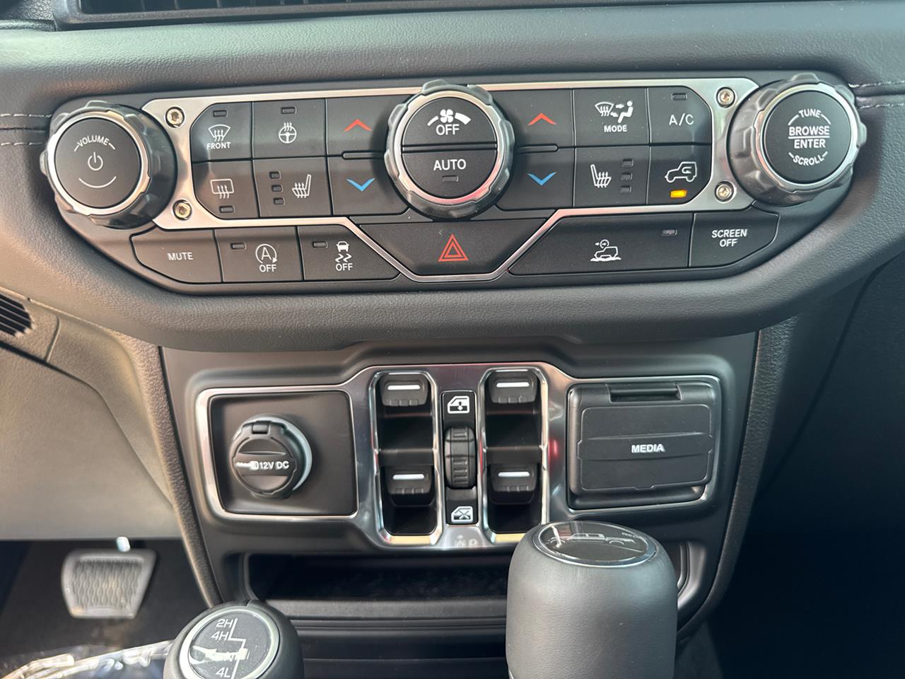 2025 Jeep Gladiator