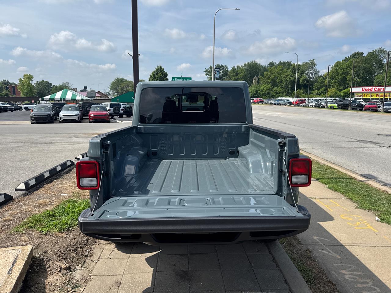 2025 Jeep Gladiator