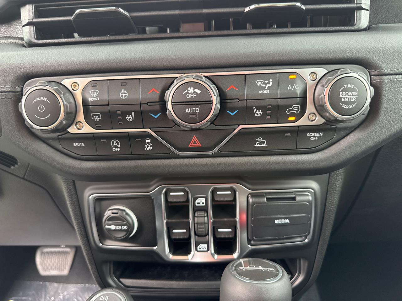 2025 Jeep Gladiator