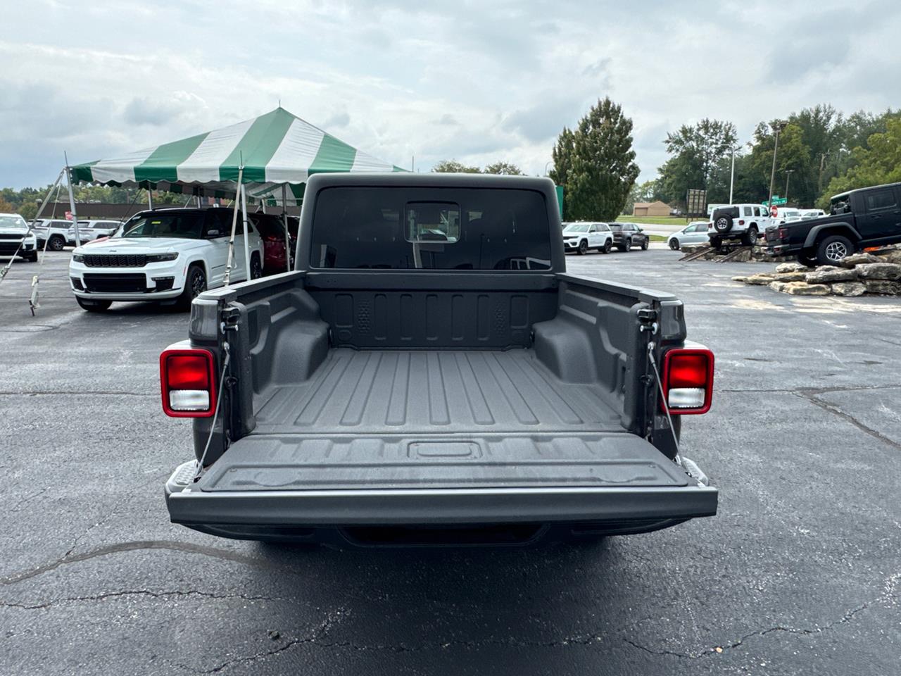 2025 Jeep Gladiator