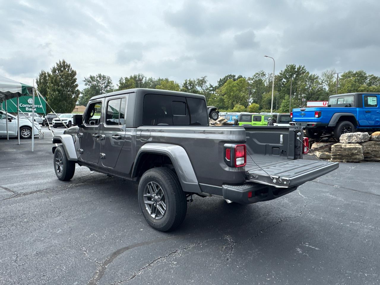 2025 Jeep Gladiator