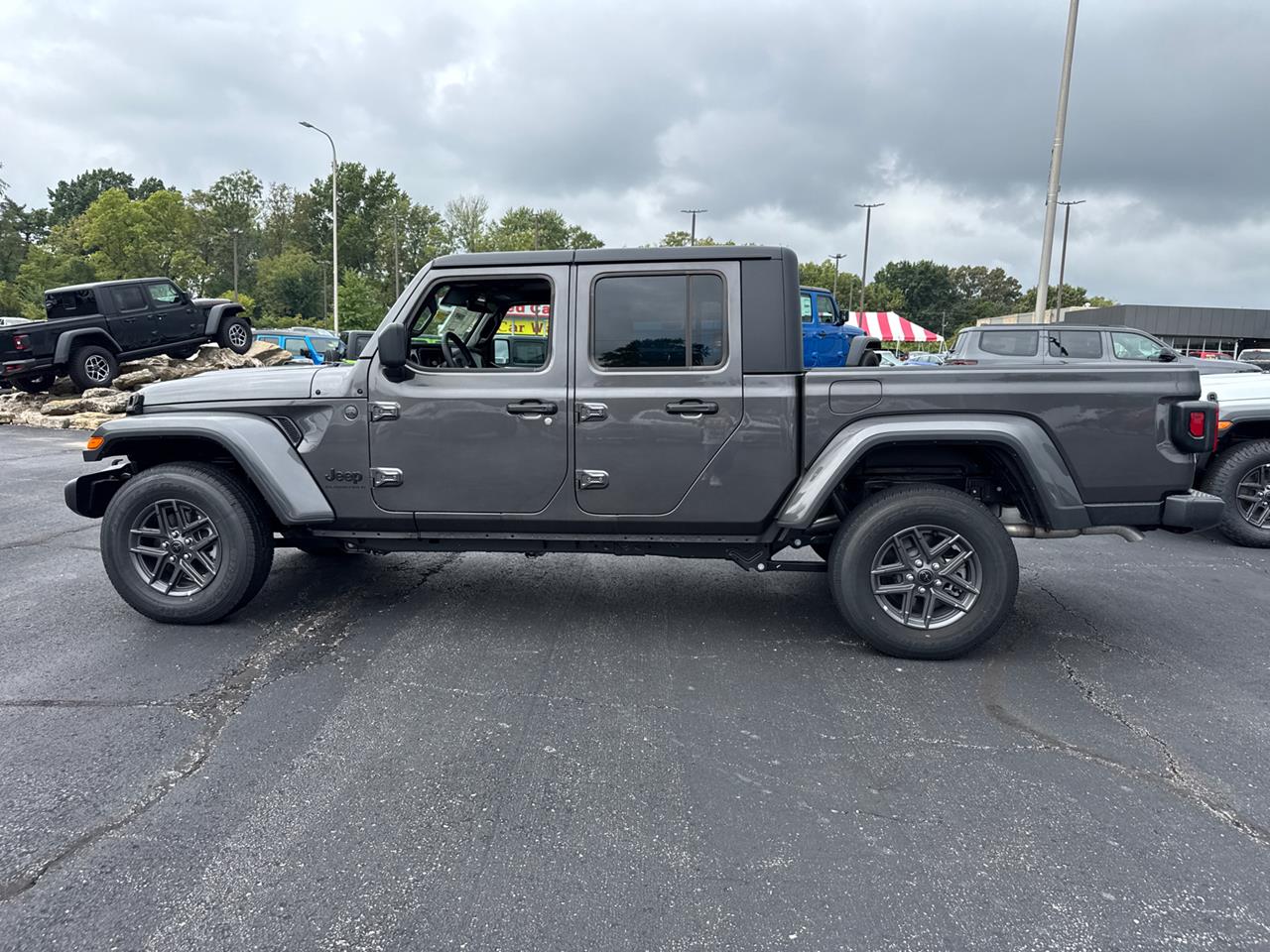 2025 Jeep Gladiator