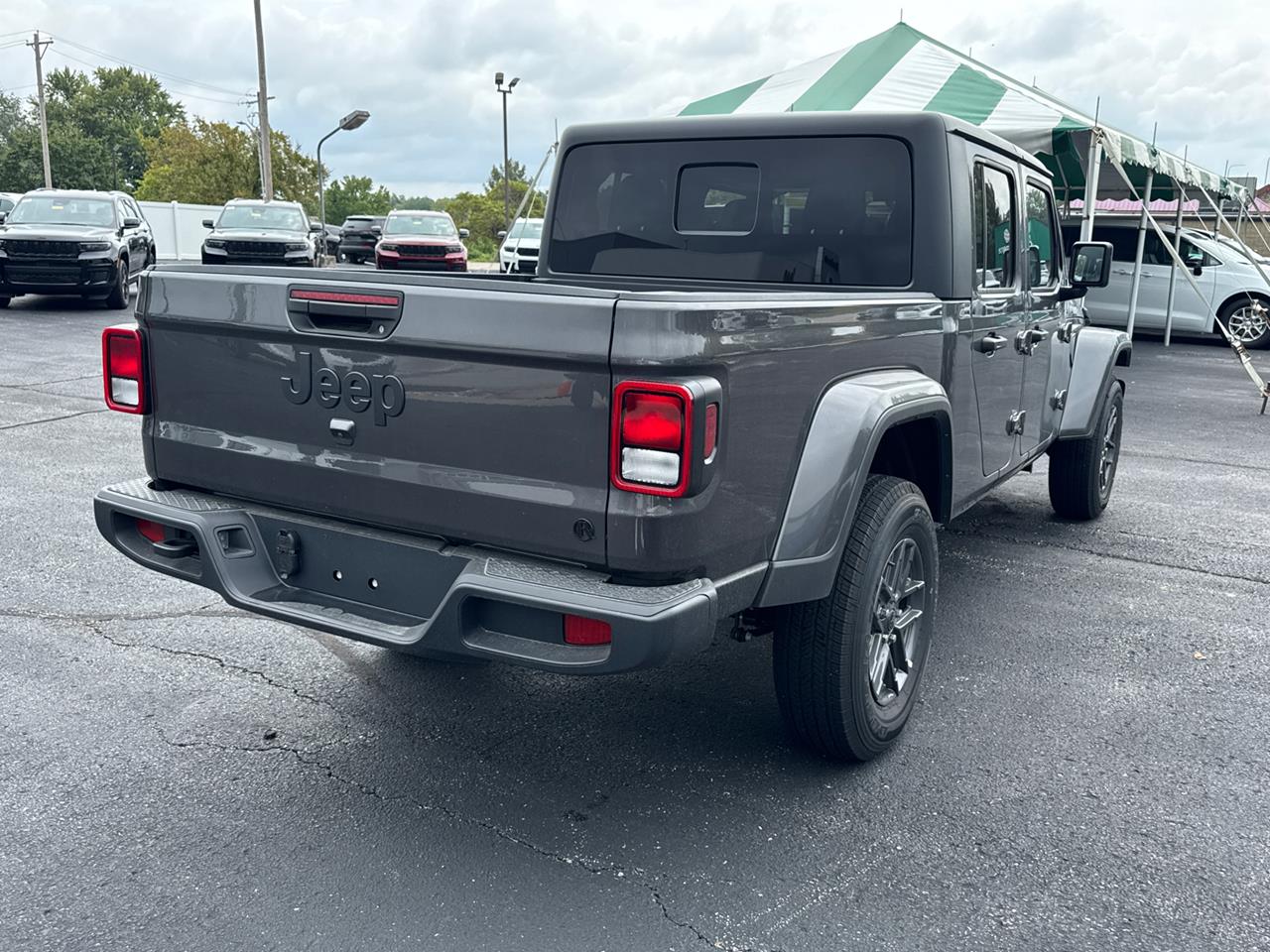 2025 Jeep Gladiator