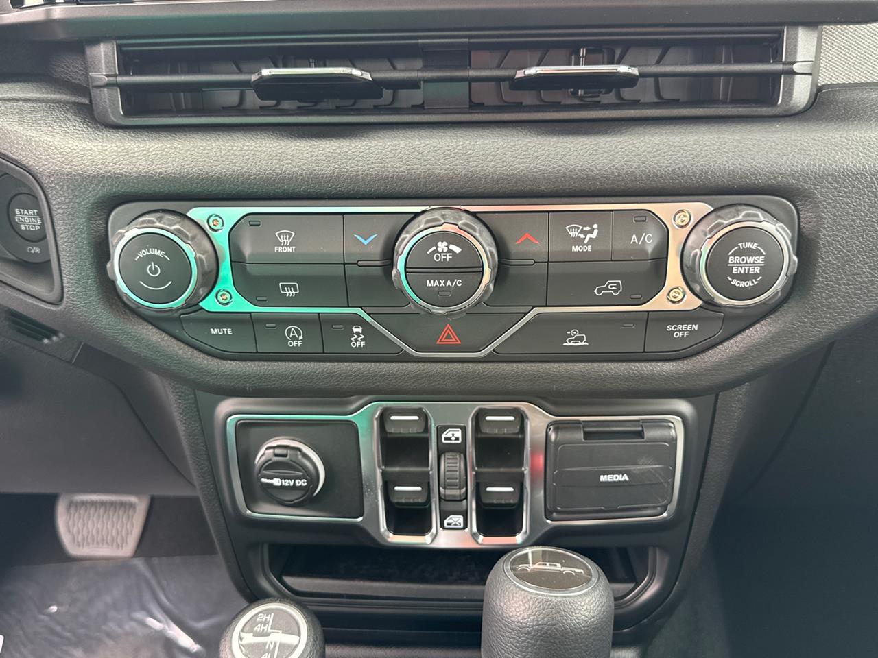 2025 Jeep Gladiator