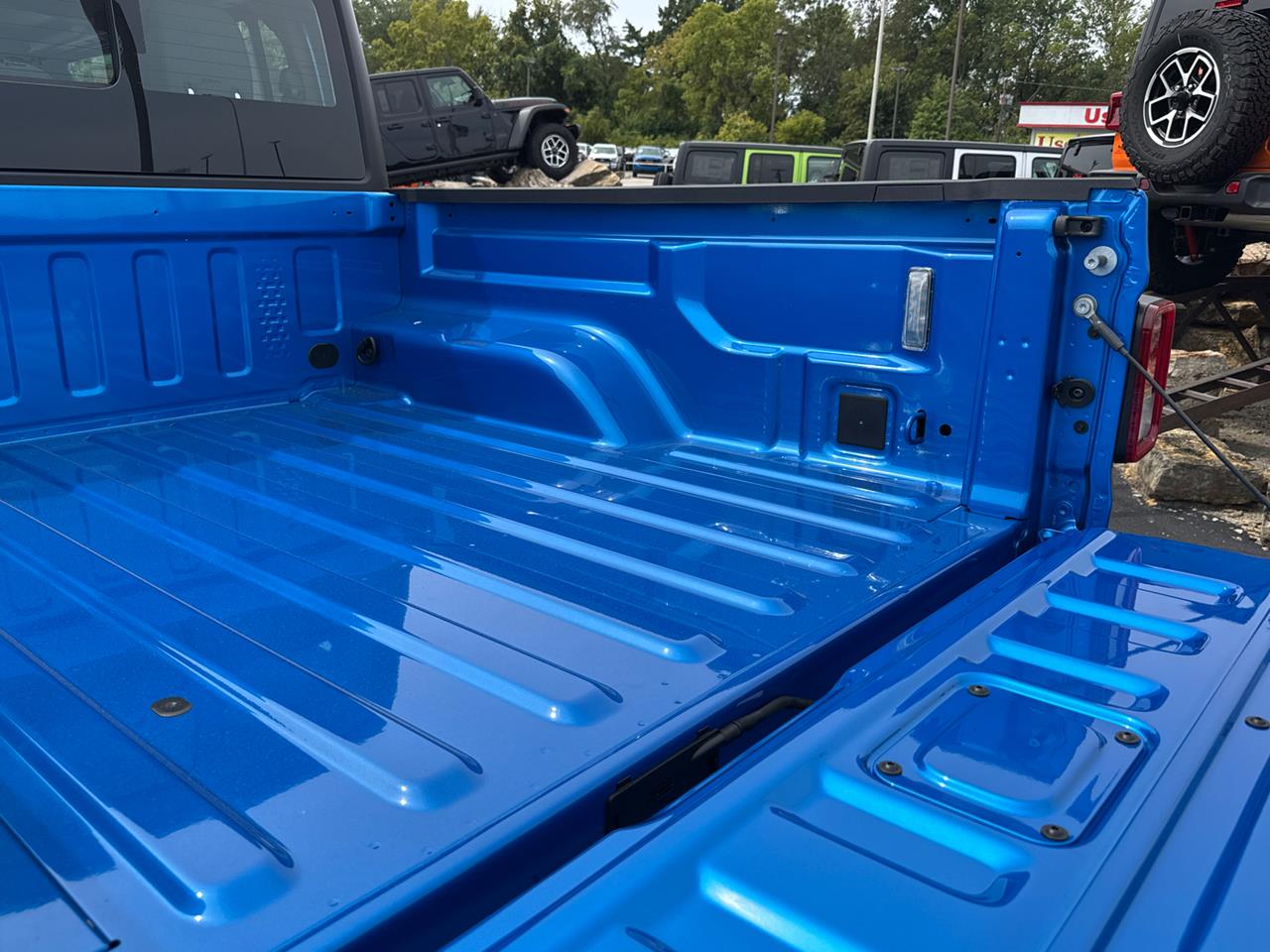 2025 Jeep Gladiator