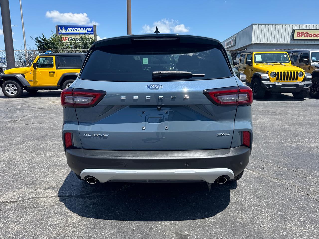 2023 Ford Escape