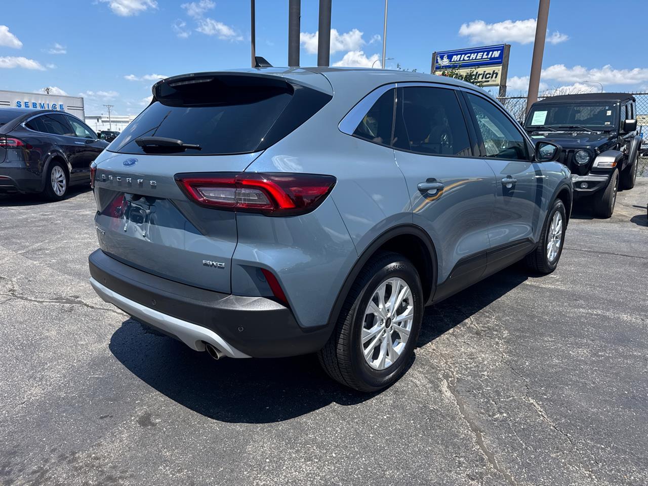 2023 Ford Escape
