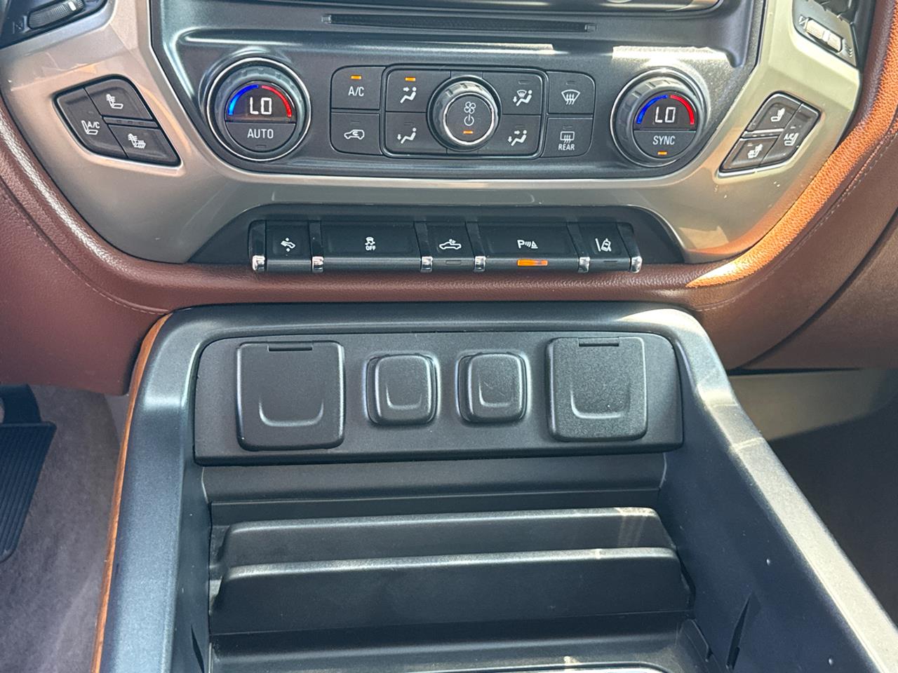 2015 Chevrolet Silverado 2500HD Built After Aug 14